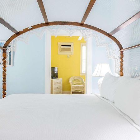 Deluxe King With Balcony - At James House With Parking! Key West Ngoại thất bức ảnh
