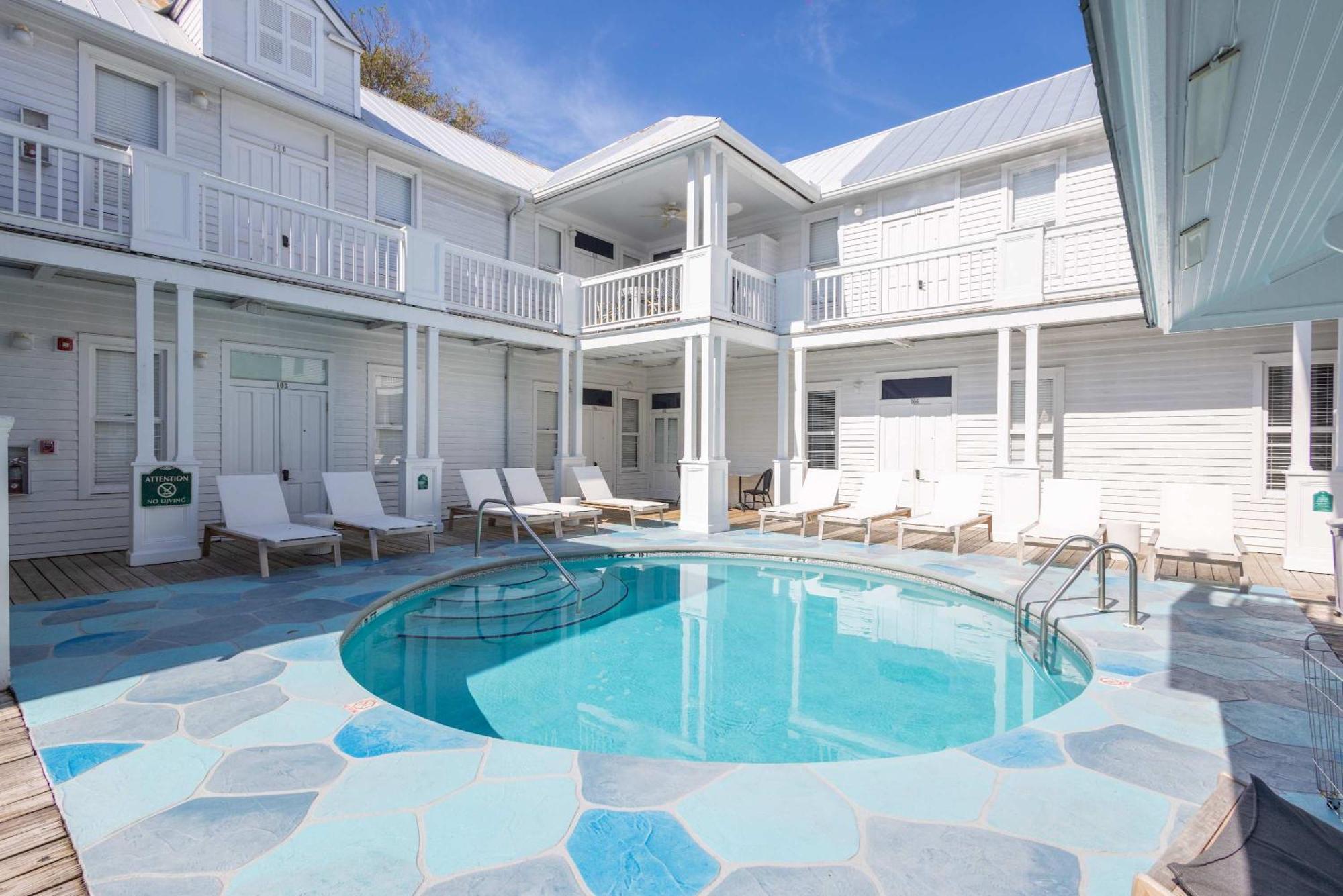 Deluxe King With Balcony - At James House With Parking! Key West Ngoại thất bức ảnh