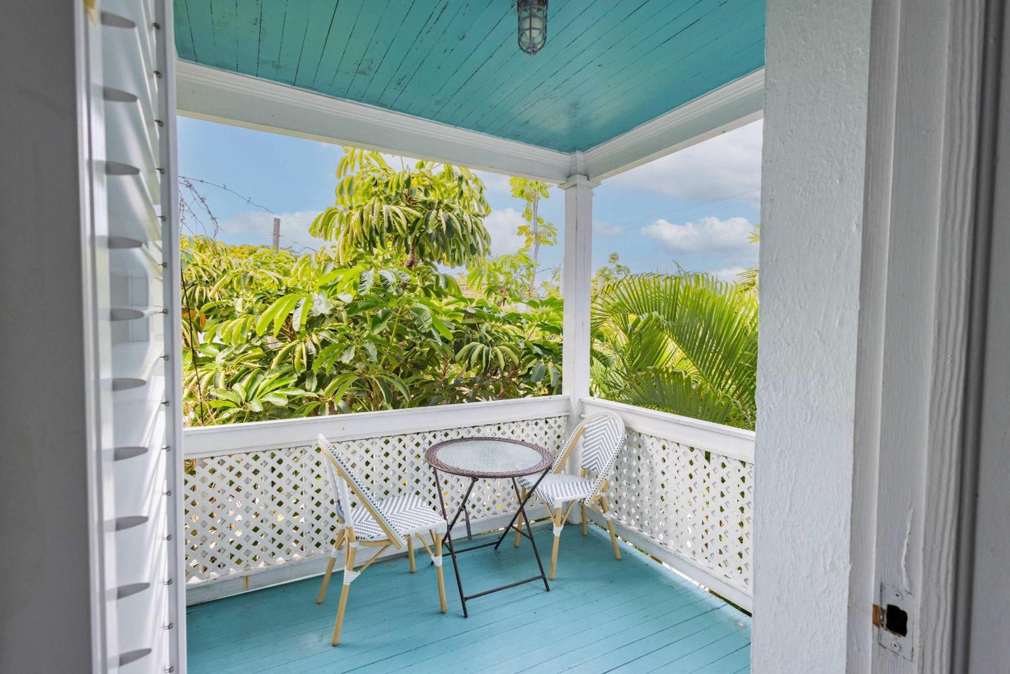Deluxe King With Balcony - At James House With Parking! Key West Ngoại thất bức ảnh